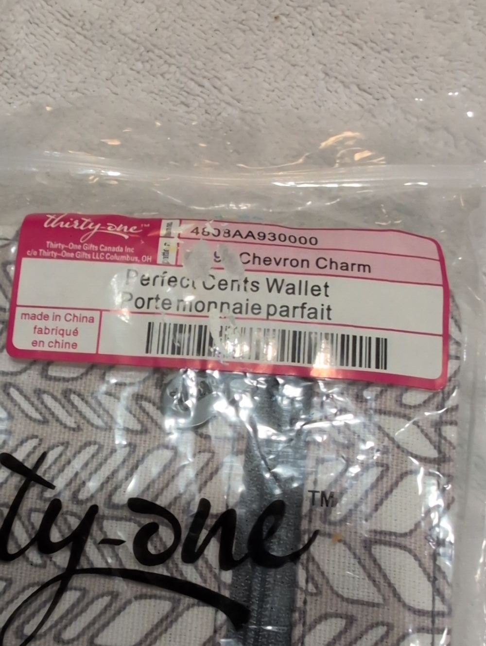 thirty-one Chevron Charm Perfect Cents Wallet - Gray